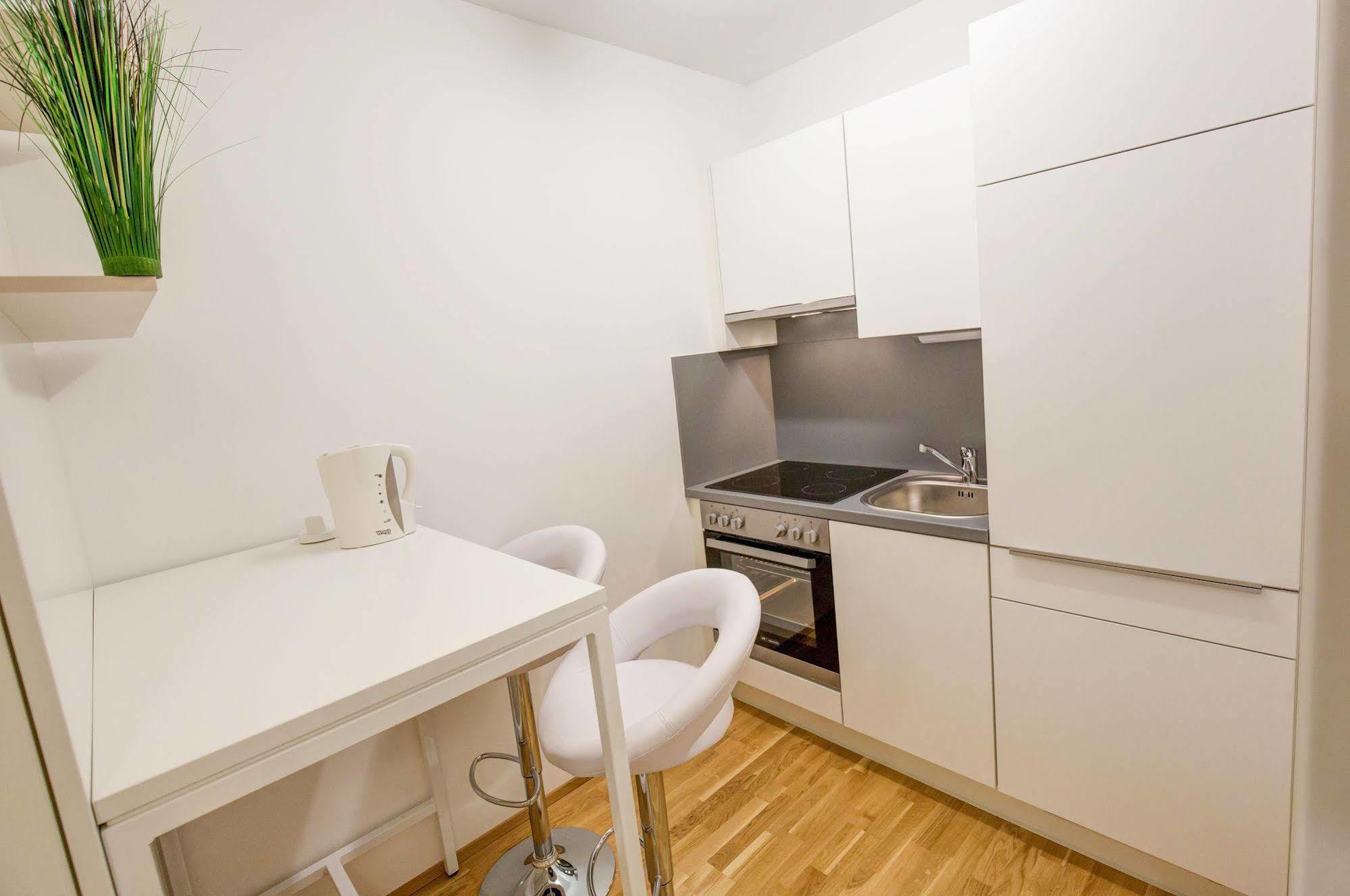 Smart Apart Living - Wien Hauptbahnhof - Self Check-In Buitenkant foto