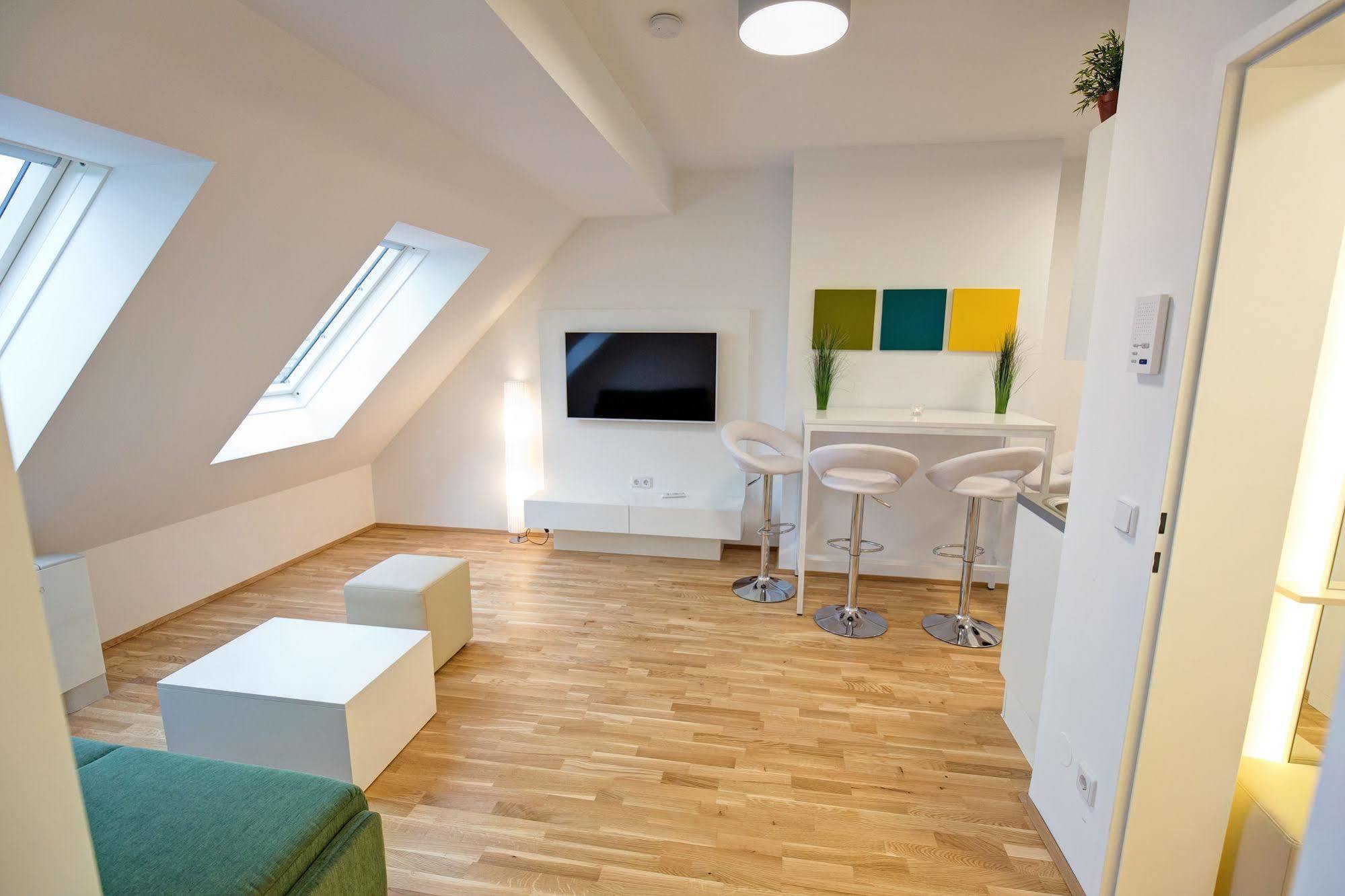 Smart Apart Living - Wien Hauptbahnhof - Self Check-In Buitenkant foto
